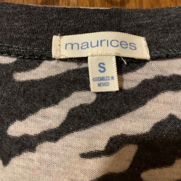 Maurices Shirt - Picture 3 of 4